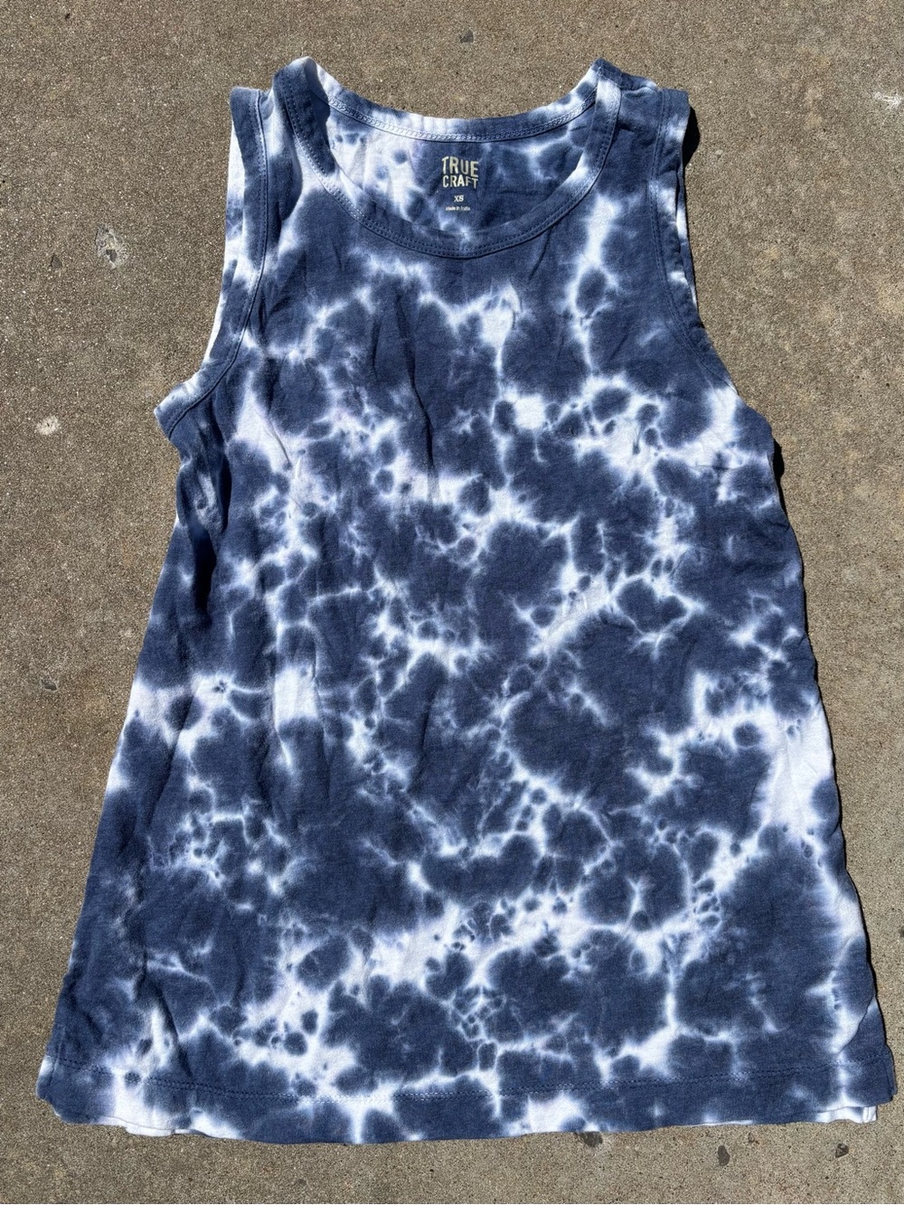 True Craft Navy and White Tie-Dye Sleeveless Tank